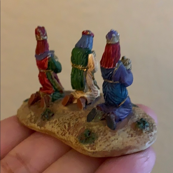 3 wise men Hawthorne Nativity Figurine decoration - Picture 13 of 16